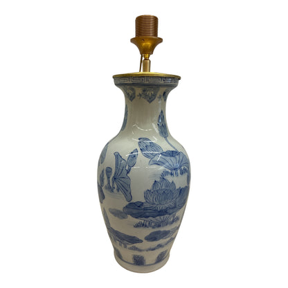 Chinese Mood mit Porzellanfuß